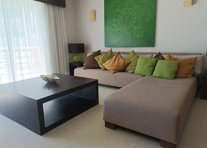 Aldea Thai Beachfront Apartamento *