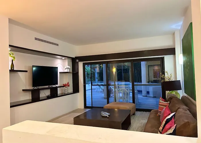 Aldea Thai Beachfront Apartamento Playa del Carmen