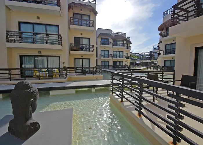 Aldea Thai Beachfront Apartamento *
