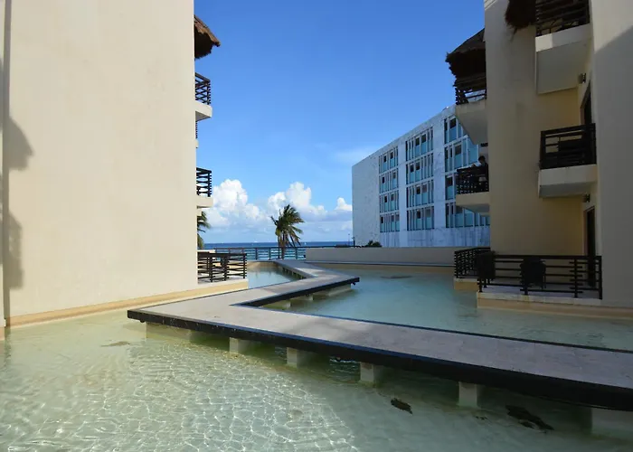 Aldea Thai Beachfront Apartamento Playa del Carmen