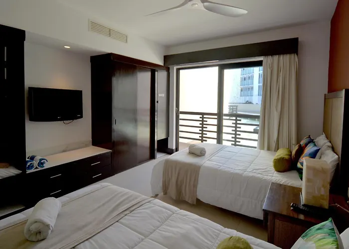 Aldea Thai Beachfront *