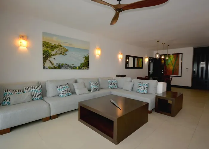 Aldea Thai Beachfront Apartamento *