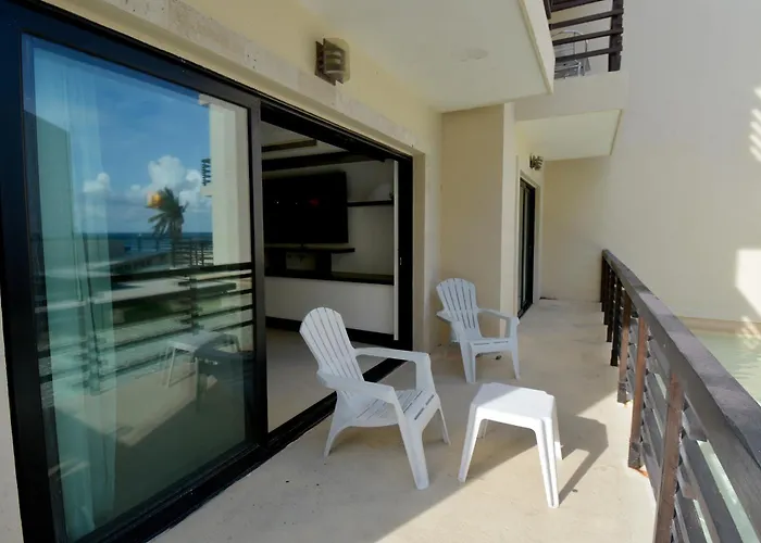 Aldea Thai Beachfront Apartamento Playa del Carmen